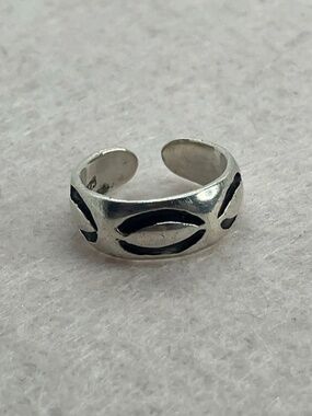 Vtg 925 Sterling Silver Southwestern Stamped Design Toe Ring | Sz 1